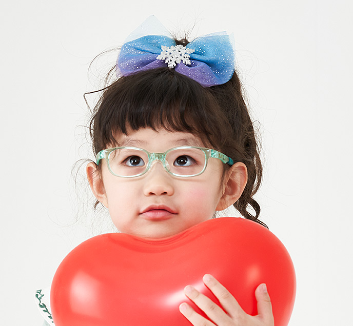 トマトグラッシーズ - Tomato Glasses、乳児と子どものメガネを作ります。